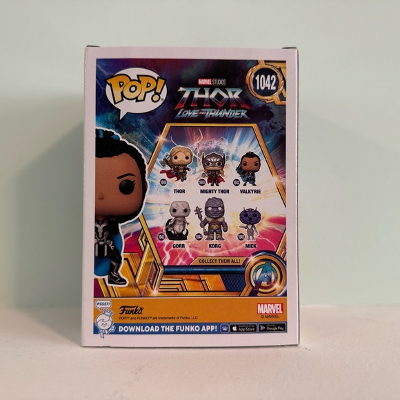 Funko Pop! - Thor Love and Thunder Vinyl Figure - Valkyrie #1042 - Picture 2 of 9